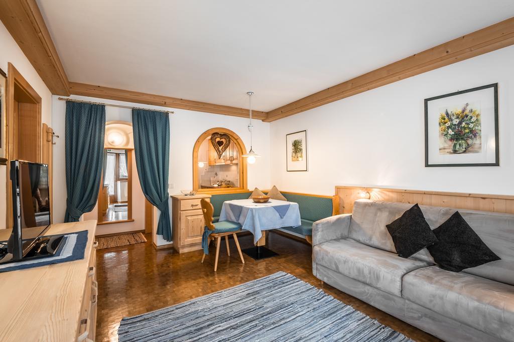 Residence Ciasa Planat San Cassiano  Zewnętrze zdjęcie